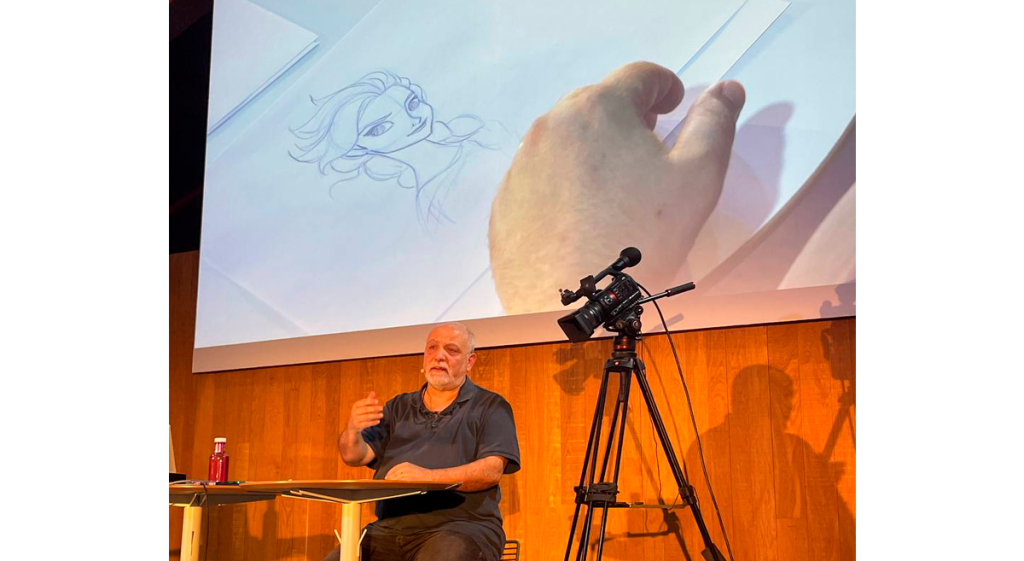 Fernando Güell dibujando a Elsa de Frozen (Disney)